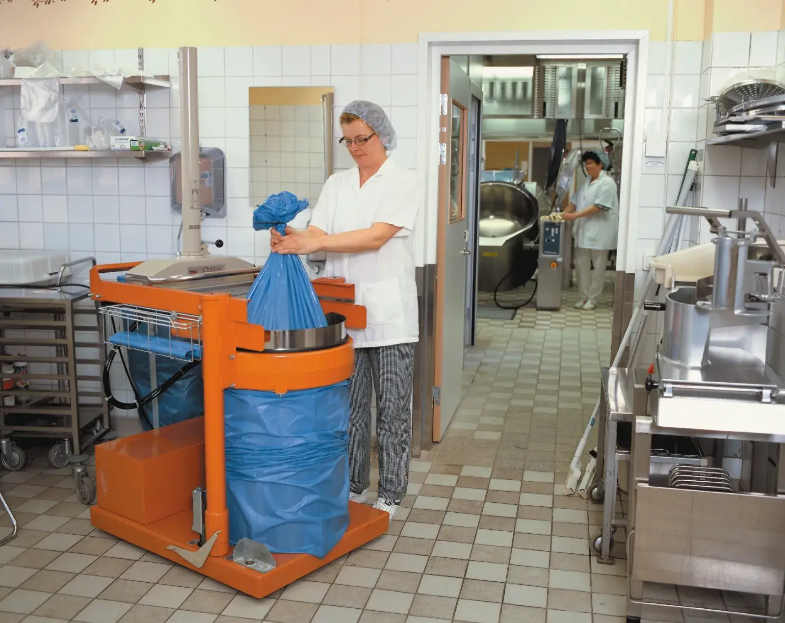 דחסן לאשפה רטובה